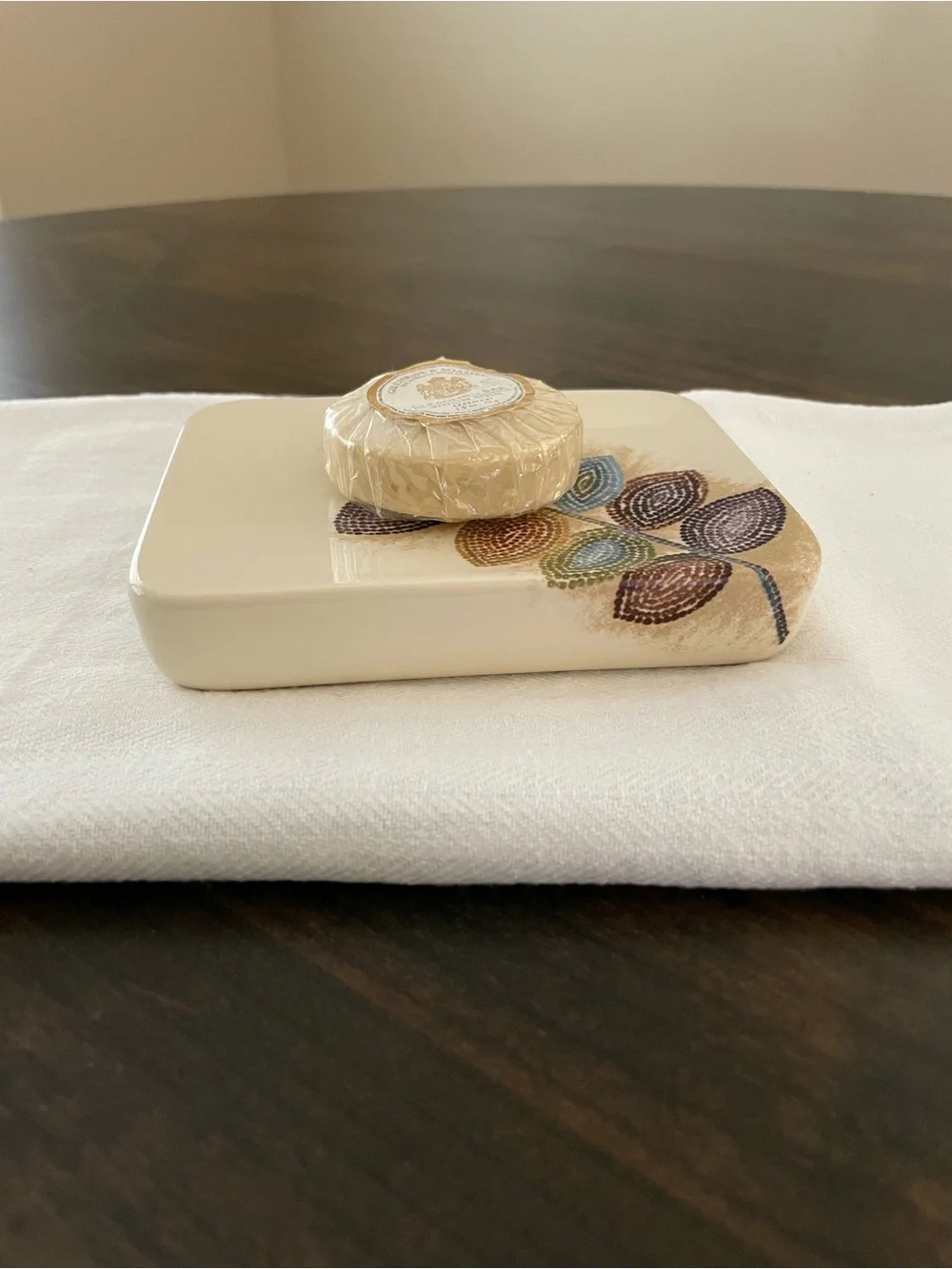 Croscill Mosaic Leaves Ceramic Soap Dish